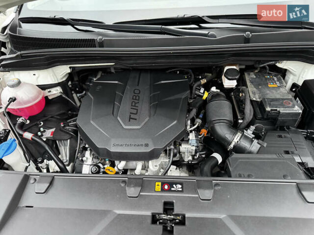 Белый Киа Карнивал, объемом двигателя 2.2 л и пробегом 23 тыс. км за 41900 $, фото 118 на Automoto.ua