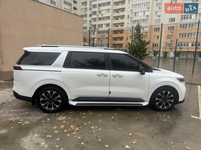 Белый Киа Карнивал, объемом двигателя 2.15 л и пробегом 78 тыс. км за 32300 $, фото 4 на Automoto.ua