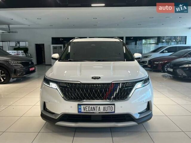 Киа Карнивал 2021 в Одессе на Automoto.ua Белый Киа Карнивал, объемом двигателя 2.15 л и пробегом 70 тыс. км за 42500 $, фото 1 на Automoto.ua