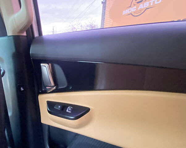 Белый Киа Карнивал, объемом двигателя 2.2 л и пробегом 152 тыс. км за 29500 $, фото 22 на Automoto.ua