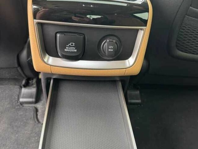 Белый Киа Карнивал, объемом двигателя 2.2 л и пробегом 34 тыс. км за 20300 $, фото 16 на Automoto.ua