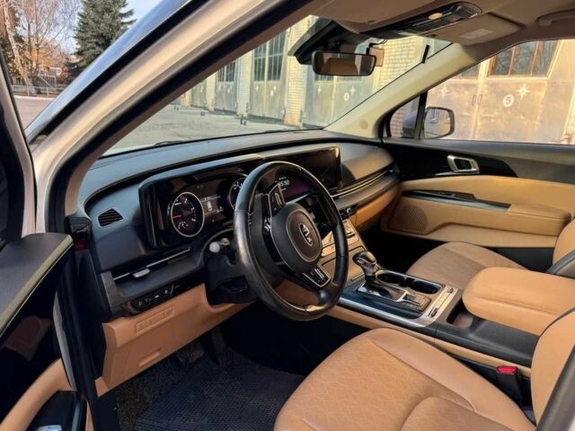 Белый Киа Карнивал, объемом двигателя 2.2 л и пробегом 39 тыс. км за 30000 $, фото 11 на Automoto.ua