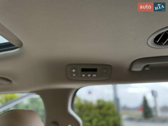 Белый Киа Карнивал, объемом двигателя 2.2 л и пробегом 23 тыс. км за 41900 $, фото 102 на Automoto.ua