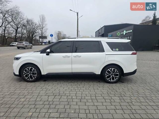 Білий Кіа Карнівал, об'ємом двигуна 2.15 л та пробігом 167 тис. км за 33000 $, фото 2 на Automoto.ua