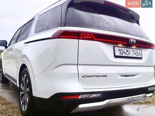 Белый Киа Карнивал, объемом двигателя 2.2 л и пробегом 85 тыс. км за 35500 $, фото 4 на Automoto.ua