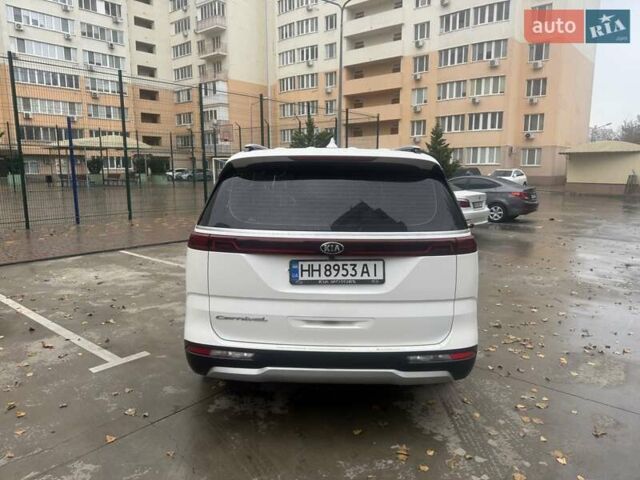 Белый Киа Карнивал, объемом двигателя 2.15 л и пробегом 78 тыс. км за 32300 $, фото 5 на Automoto.ua