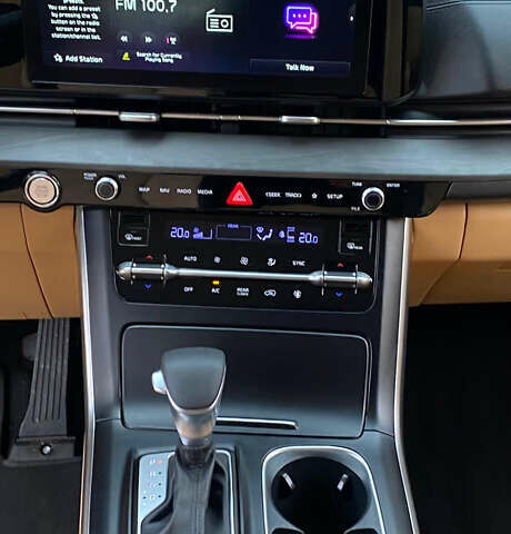 Білий Кіа Карнівал, об'ємом двигуна 2.2 л та пробігом 152 тис. км за 29950 $, фото 10 на Automoto.ua