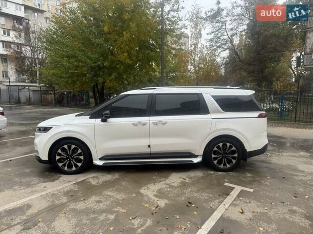 Белый Киа Карнивал, объемом двигателя 2.15 л и пробегом 78 тыс. км за 32300 $, фото 1 на Automoto.ua