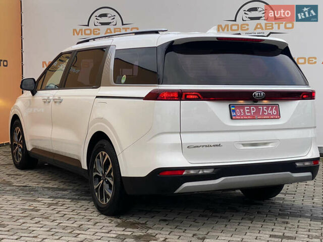 Білий Кіа Карнівал, об'ємом двигуна 2.2 л та пробігом 152 тис. км за 29950 $, фото 7 на Automoto.ua