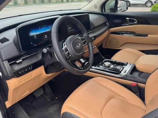 Белый Киа Карнивал, объемом двигателя 2.2 л и пробегом 34 тыс. км за 20300 $, фото 6 на Automoto.ua