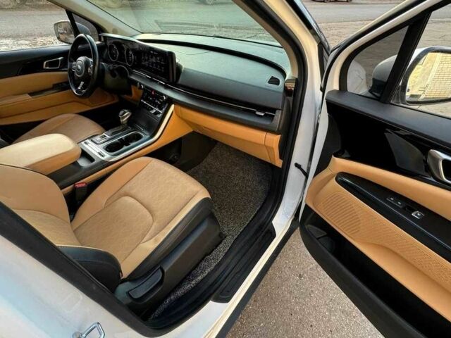 Белый Киа Карнивал, объемом двигателя 2.2 л и пробегом 39 тыс. км за 30000 $, фото 9 на Automoto.ua