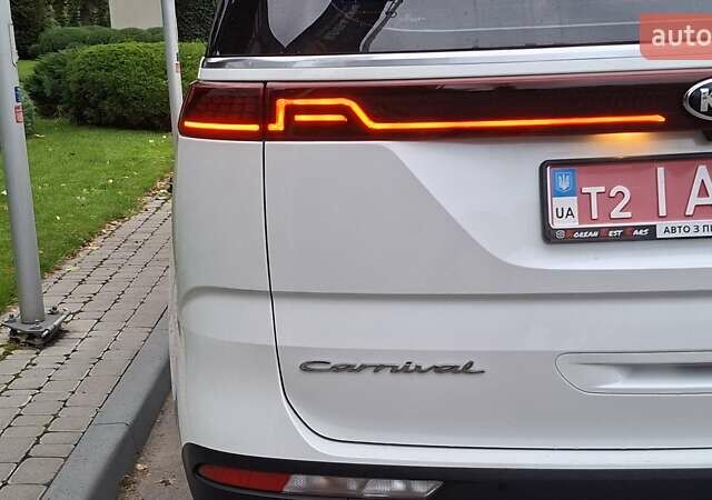 Белый Киа Карнивал, объемом двигателя 2.2 л и пробегом 144 тыс. км за 39700 $, фото 95 на Automoto.ua
