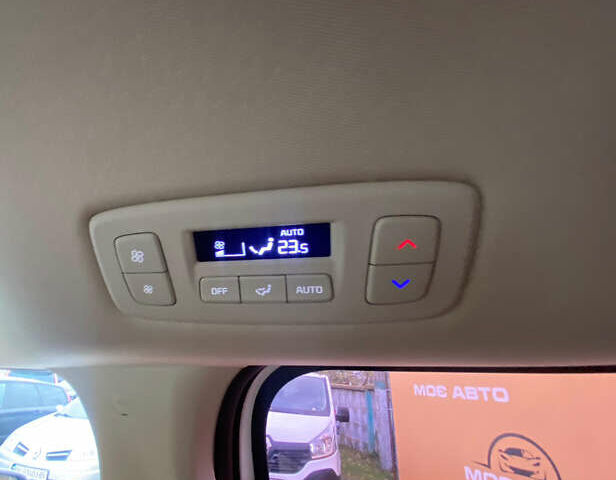 Белый Киа Карнивал, объемом двигателя 2.2 л и пробегом 152 тыс. км за 29500 $, фото 20 на Automoto.ua