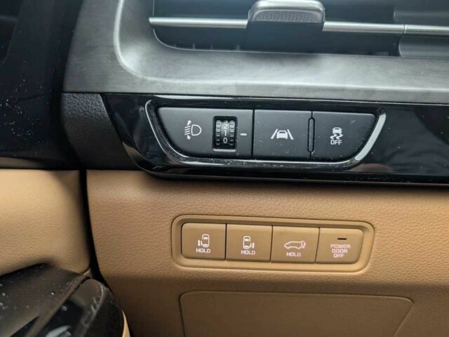 Белый Киа Карнивал, объемом двигателя 2.2 л и пробегом 43 тыс. км за 33000 $, фото 9 на Automoto.ua