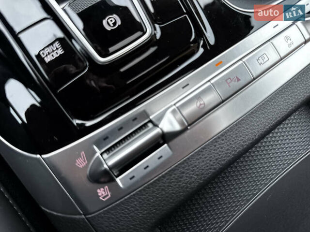 Белый Киа Карнивал, объемом двигателя 2.2 л и пробегом 23 тыс. км за 41900 $, фото 132 на Automoto.ua