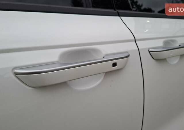 Білий Кіа Карнівал, об'ємом двигуна 2.2 л та пробігом 144 тис. км за 37800 $, фото 88 на Automoto.ua