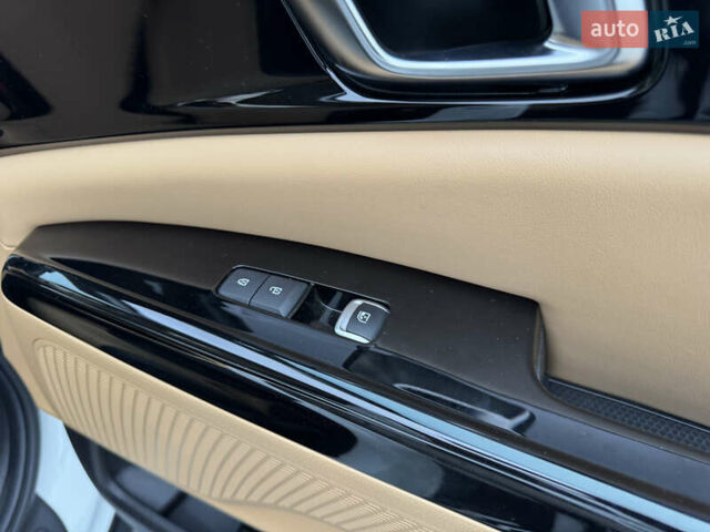 Белый Киа Карнивал, объемом двигателя 2.2 л и пробегом 23 тыс. км за 41900 $, фото 69 на Automoto.ua