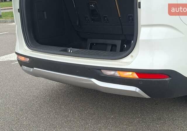 Білий Кіа Карнівал, об'ємом двигуна 2.2 л та пробігом 144 тис. км за 37800 $, фото 155 на Automoto.ua