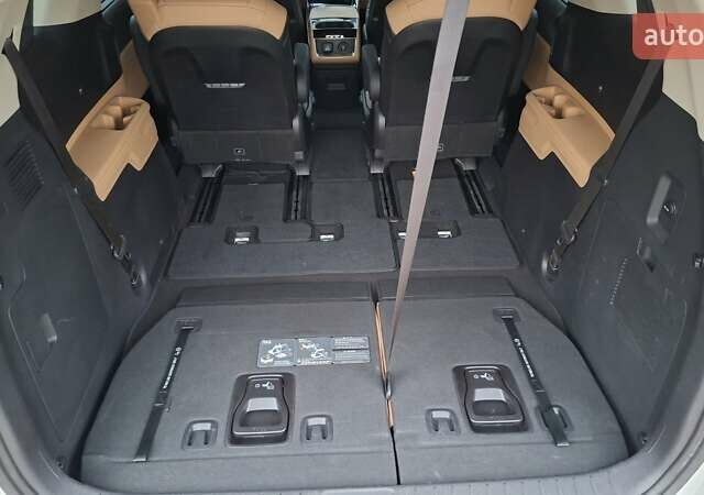 Білий Кіа Карнівал, об'ємом двигуна 2.2 л та пробігом 144 тис. км за 37800 $, фото 23 на Automoto.ua