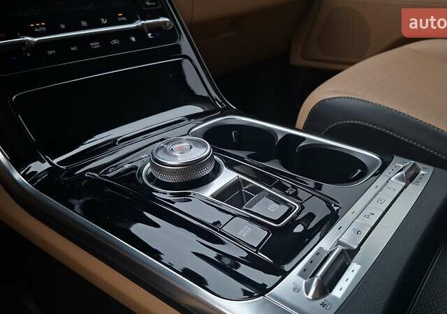 Білий Кіа Карнівал, об'ємом двигуна 2.2 л та пробігом 144 тис. км за 37800 $, фото 180 на Automoto.ua