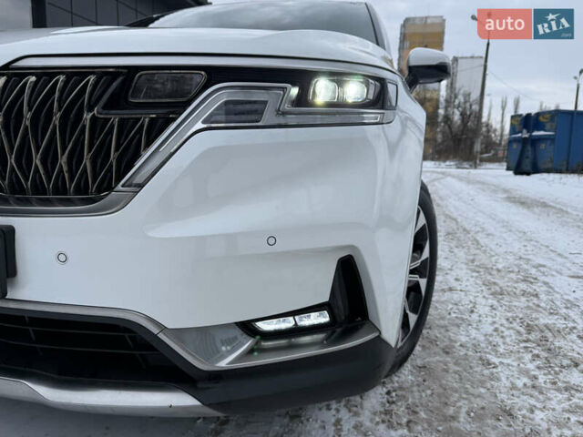 Белый Киа Карнивал, объемом двигателя 2.2 л и пробегом 12 тыс. км за 44500 $, фото 13 на Automoto.ua