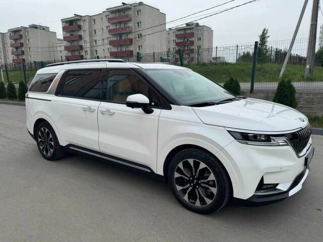 Белый Киа Карнивал, объемом двигателя 2.2 л и пробегом 34 тыс. км за 20300 $, фото 2 на Automoto.ua