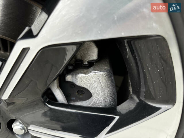 Белый Киа Карнивал, объемом двигателя 2.2 л и пробегом 23 тыс. км за 41900 $, фото 43 на Automoto.ua