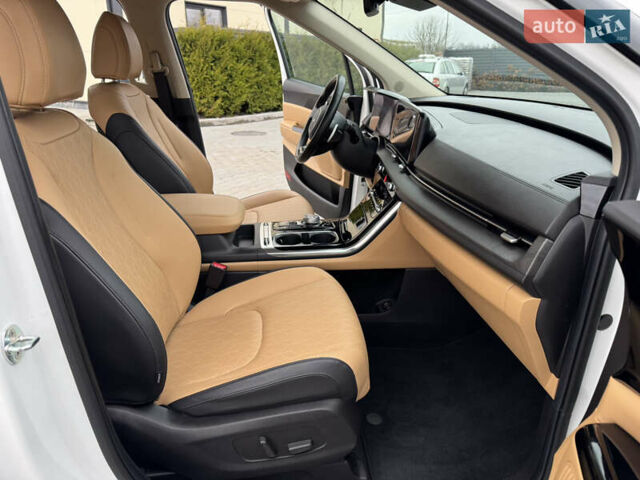 Белый Киа Карнивал, объемом двигателя 2.2 л и пробегом 23 тыс. км за 41900 $, фото 58 на Automoto.ua