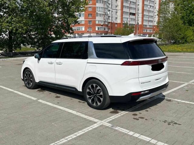 Белый Киа Карнивал, объемом двигателя 2.2 л и пробегом 67 тыс. км за 25000 $, фото 2 на Automoto.ua