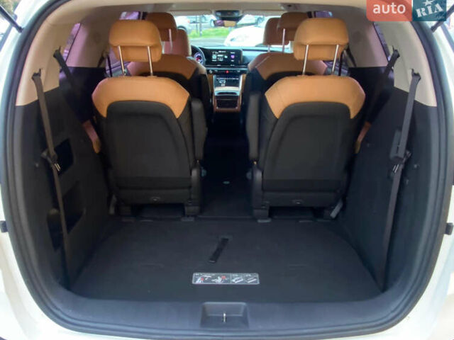 Білий Кіа Карнівал, об'ємом двигуна 2.2 л та пробігом 152 тис. км за 29950 $, фото 17 на Automoto.ua
