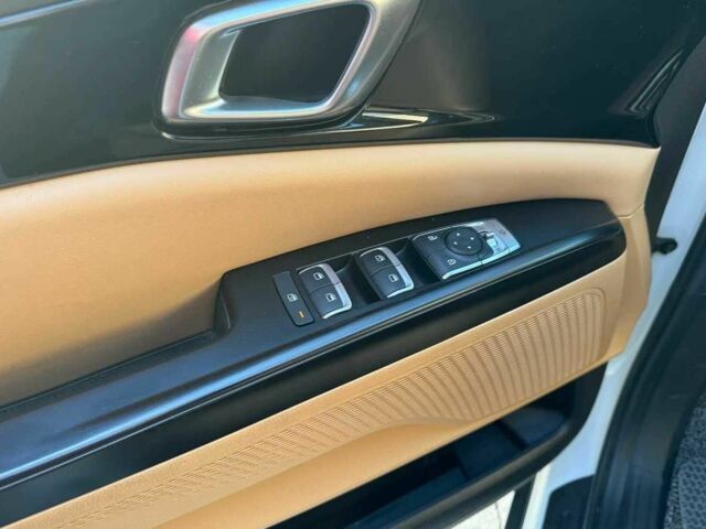 Белый Киа Карнивал, объемом двигателя 2.2 л и пробегом 39 тыс. км за 30000 $, фото 20 на Automoto.ua