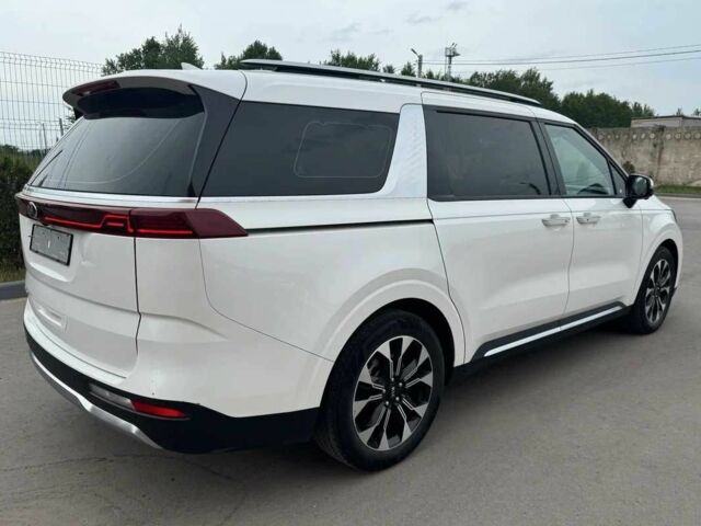 Белый Киа Карнивал, объемом двигателя 2.2 л и пробегом 34 тыс. км за 20300 $, фото 3 на Automoto.ua