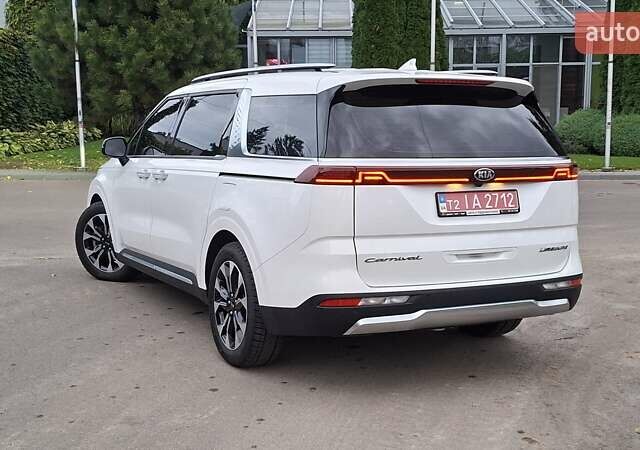 Белый Киа Карнивал, объемом двигателя 2.2 л и пробегом 144 тыс. км за 39700 $, фото 91 на Automoto.ua