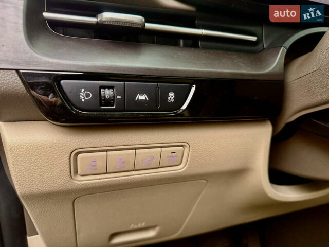 Белый Киа Карнивал, объемом двигателя 2.2 л и пробегом 85 тыс. км за 35500 $, фото 19 на Automoto.ua