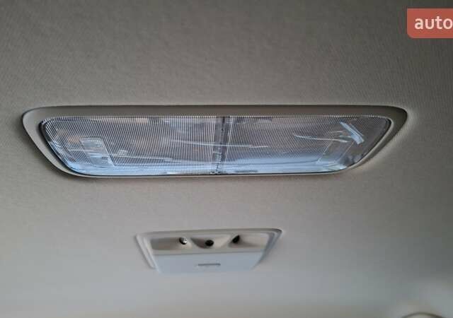 Білий Кіа Карнівал, об'ємом двигуна 2.2 л та пробігом 144 тис. км за 37800 $, фото 110 на Automoto.ua