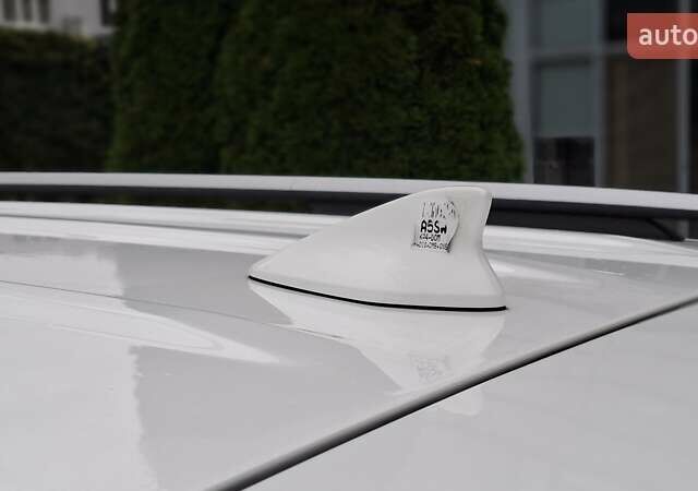 Білий Кіа Карнівал, об'ємом двигуна 2.2 л та пробігом 144 тис. км за 37800 $, фото 138 на Automoto.ua