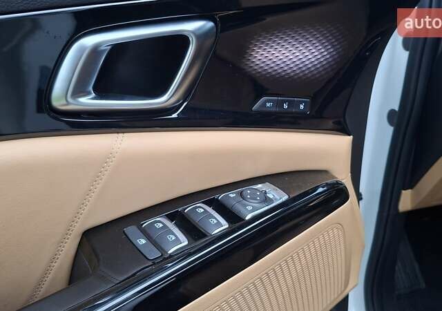 Білий Кіа Карнівал, об'ємом двигуна 2.2 л та пробігом 144 тис. км за 37800 $, фото 71 на Automoto.ua