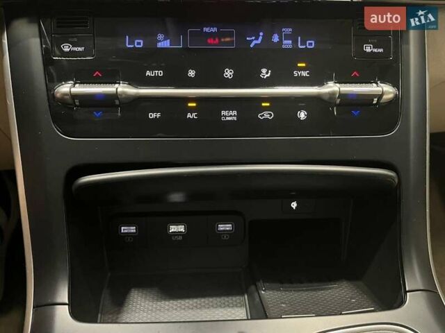 Киа Карнивал 2021 в Одессе на Automoto.ua Белый Киа Карнивал, объемом двигателя 2.15 л и пробегом 70 тыс. км за 42500 $, фото 17 на Automoto.ua