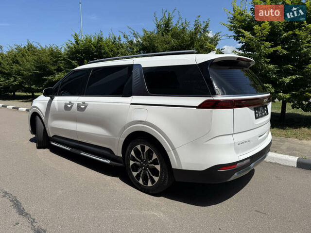 Белый Киа Карнивал, объемом двигателя 2.2 л и пробегом 12 тыс. км за 47500 $, фото 10 на Automoto.ua