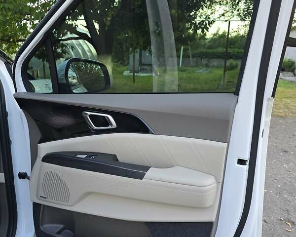 Киа Карнивал 2022 в Мукачеве на Automoto.ua Белый Киа Карнивал, объемом двигателя 2.15 л и пробегом 44 тыс. км за 49000 $, фото 18 на Automoto.ua