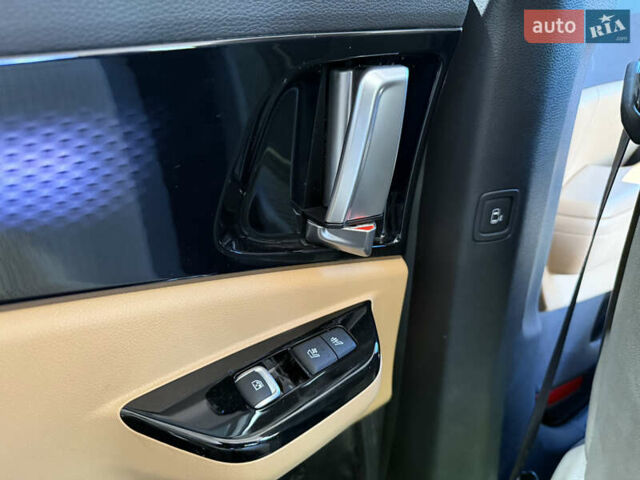 Белый Киа Карнивал, объемом двигателя 2.2 л и пробегом 11 тыс. км за 44900 $, фото 33 на Automoto.ua