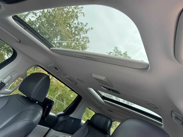 Киа Карнивал 2022 в Ивано-Франковске на Automoto.ua Белый Киа Карнивал, объемом двигателя 3.5 л и пробегом 26 тыс. км за 25000 $, фото 11 на Automoto.ua