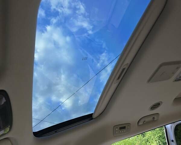 Киа Карнивал 2022 в Мукачеве на Automoto.ua Белый Киа Карнивал, объемом двигателя 2.15 л и пробегом 44 тыс. км за 49000 $, фото 31 на Automoto.ua