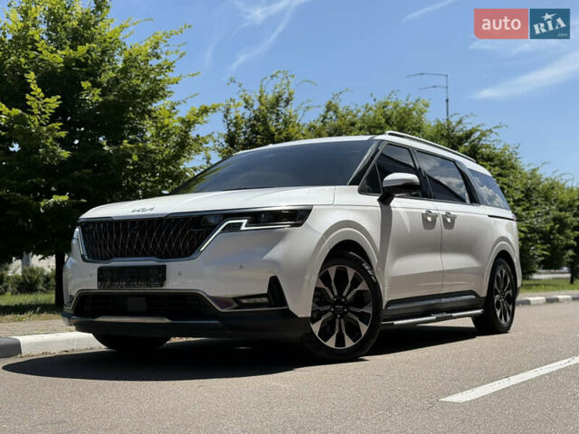 Белый Киа Карнивал, объемом двигателя 2.2 л и пробегом 11 тыс. км за 44900 $, фото 3 на Automoto.ua