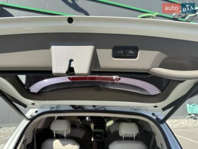 Киа Карнивал 2022 в Киеве на Automoto.ua Белый Киа Карнивал, объемом двигателя 2.9 л и пробегом 63 тыс. км за 46500 $, фото 40 на Automoto.ua