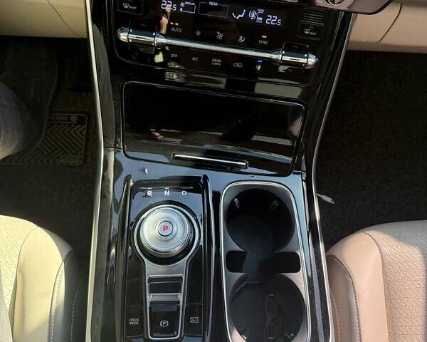 Киа Карнивал 2022 в Киеве на Automoto.ua Белый Киа Карнивал, объемом двигателя 2.9 л и пробегом 63 тыс. км за 46500 $, фото 32 на Automoto.ua