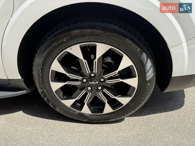 Белый Киа Карнивал, объемом двигателя 2.2 л и пробегом 11 тыс. км за 44900 $, фото 14 на Automoto.ua