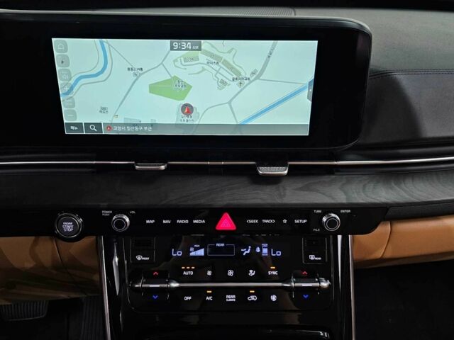 Белый Киа Карнивал, объемом двигателя 2.2 л и пробегом 97 тыс. км за 33400 $, фото 13 на Automoto.ua