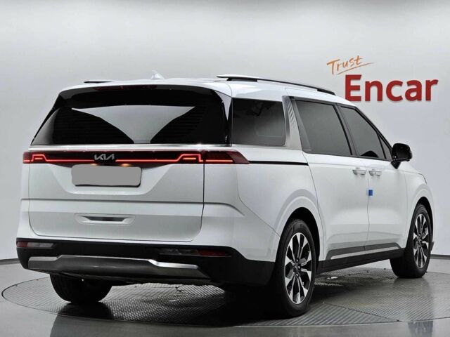 Белый Киа Карнивал, объемом двигателя 2.2 л и пробегом 97 тыс. км за 33400 $, фото 1 на Automoto.ua