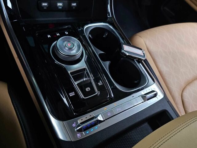 Белый Киа Карнивал, объемом двигателя 2.2 л и пробегом 97 тыс. км за 33400 $, фото 8 на Automoto.ua